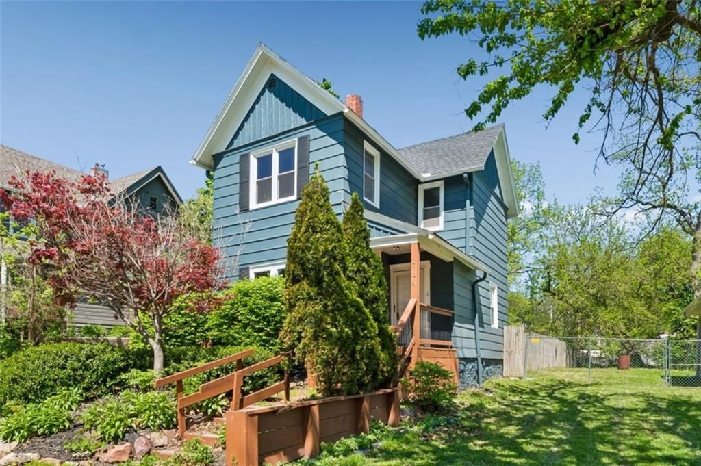 Photo of 714 Prospect Street, Leavenworth, KS 66048 (MLS # 2616359)