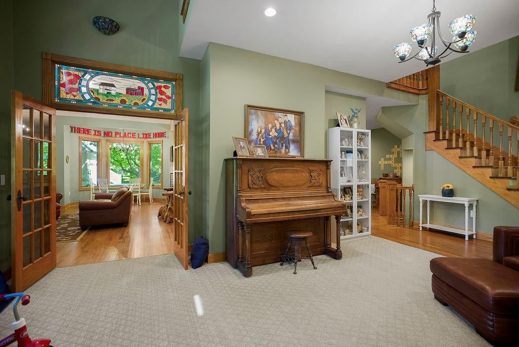 200 N Metcalf Road