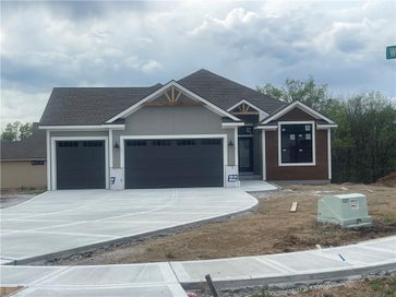 503 Whitetail Court Smithville MO 64089