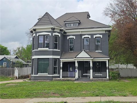 Photo of 617 Parallel Street, Atchison, KS 66002 (MLS # 2616225)