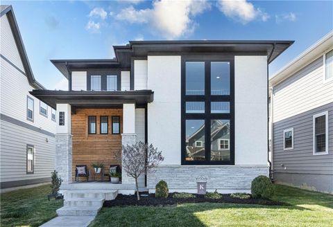 1032 SW Armie Street Lee's Summit MO 64081