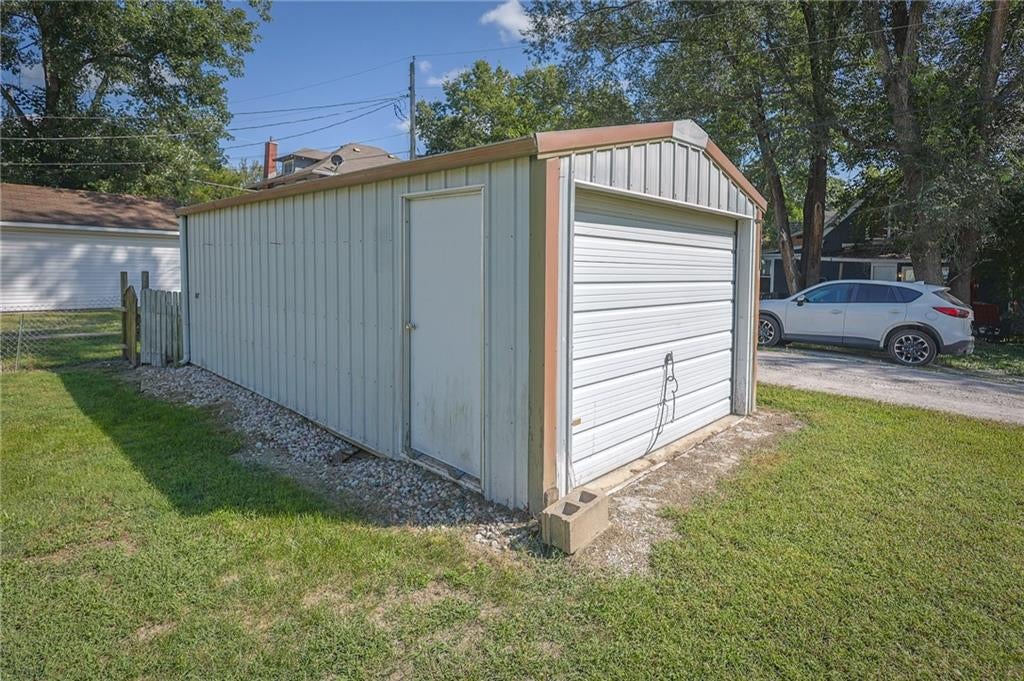 427 Benton Avenue