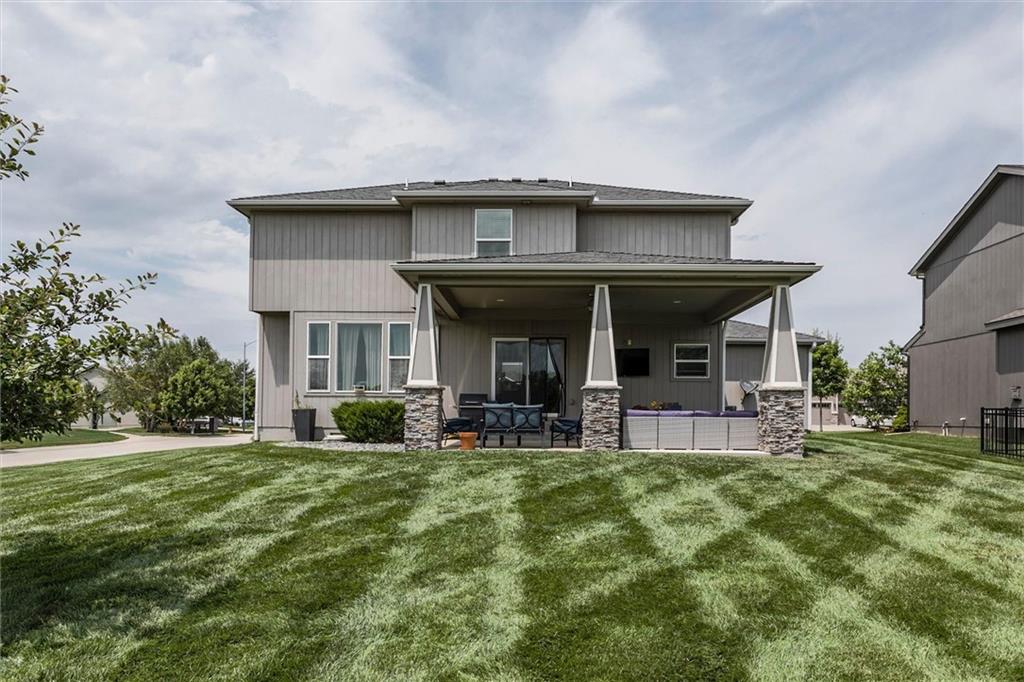 18523 W 193rd Terrace