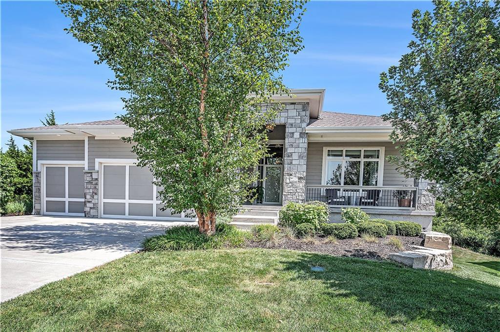 9561 Wild Rose Lane