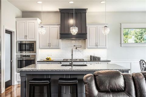 9561 Wild Rose Lane Lenexa KS 66227