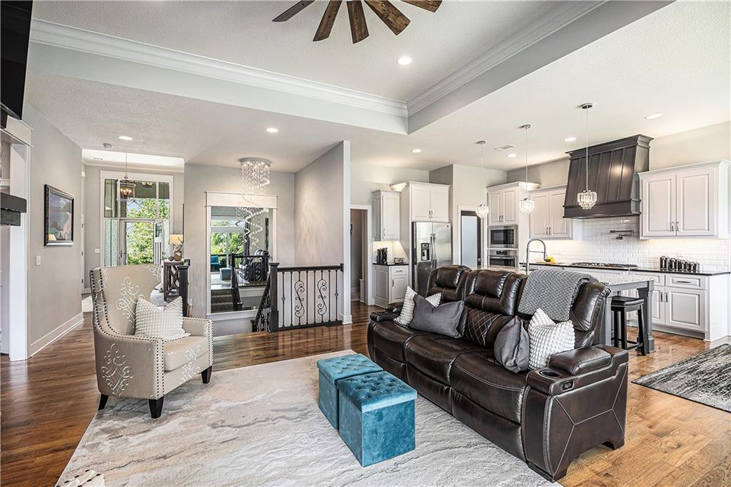 9561 Wild Rose Lane