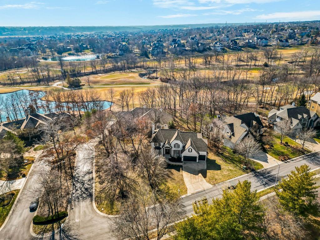 15142 Windsor Circle