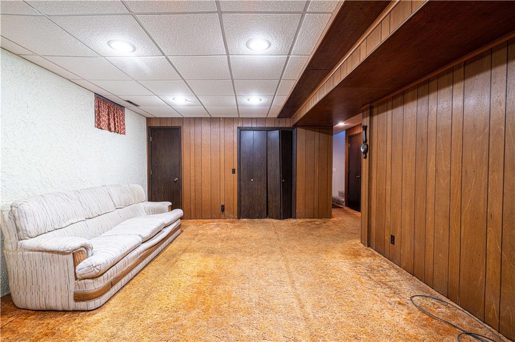 St Joseph, Missouri 64506, United States, 3 Bedrooms Bedrooms, ,3 BathroomsBathrooms,Residential,Contingent,28495