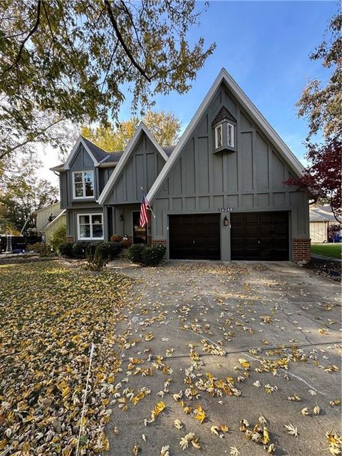 16248 W Briarwood Court Olathe KS 66062