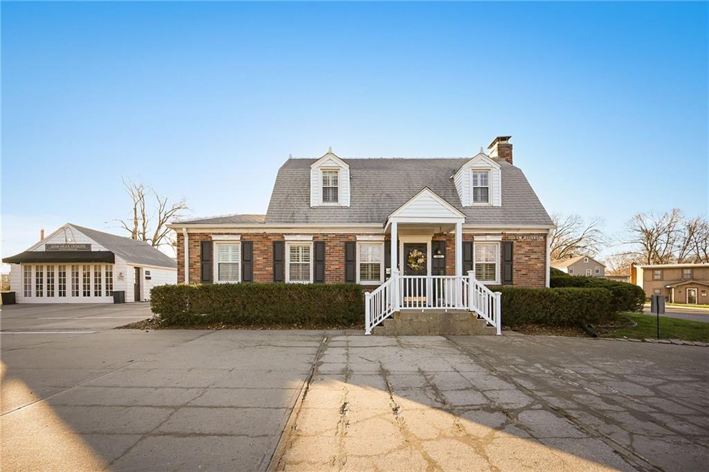 203 SW JEFFERSON Street