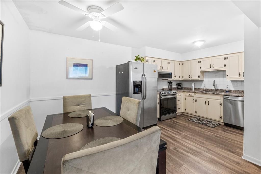 8215 Santa Fe Drive 10