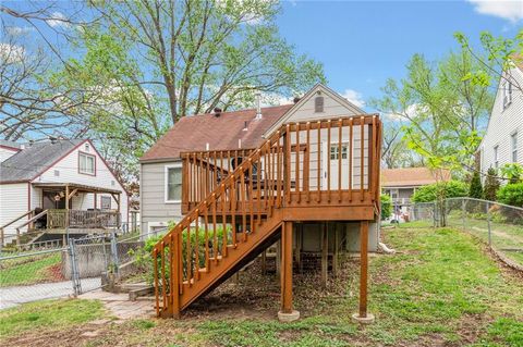 Tiny photo for 618 Dixie Street, Liberty, MO 64068 (MLS # 2614712)