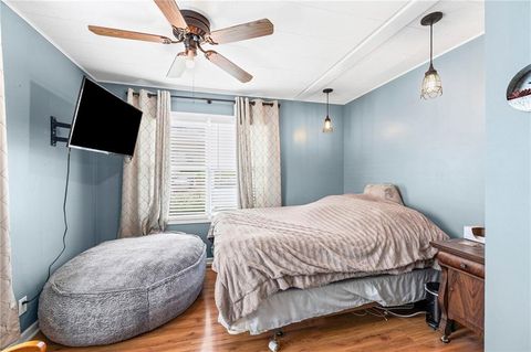 Tiny photo for 618 Dixie Street, Liberty, MO 64068 (MLS # 2614712)