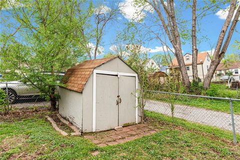 Tiny photo for 618 Dixie Street, Liberty, MO 64068 (MLS # 2614712)