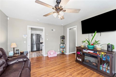 Tiny photo for 618 Dixie Street, Liberty, MO 64068 (MLS # 2614712)