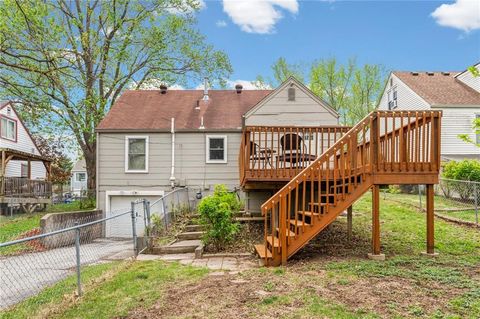 Tiny photo for 618 Dixie Street, Liberty, MO 64068 (MLS # 2614712)