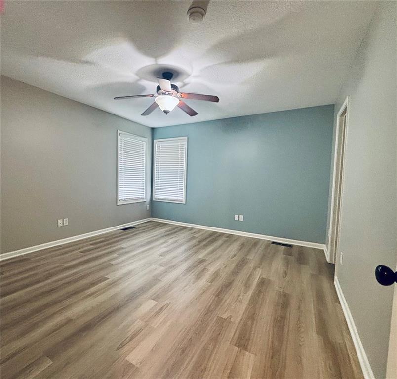 709 N ROCKWELL Avenue