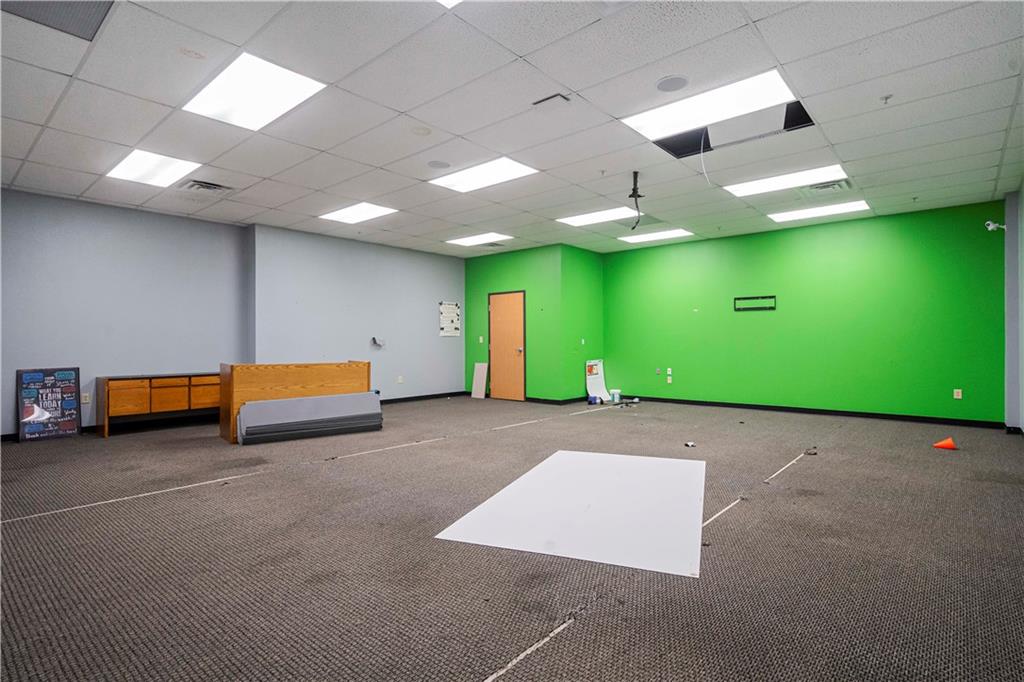St Joseph, Missouri 64507, United States, ,Commercial,Pending,56816