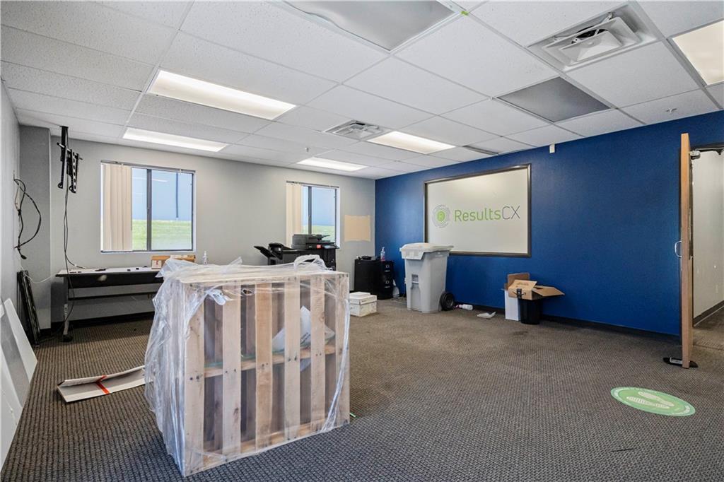 St Joseph, Missouri 64507, United States, ,Commercial,Pending,56816