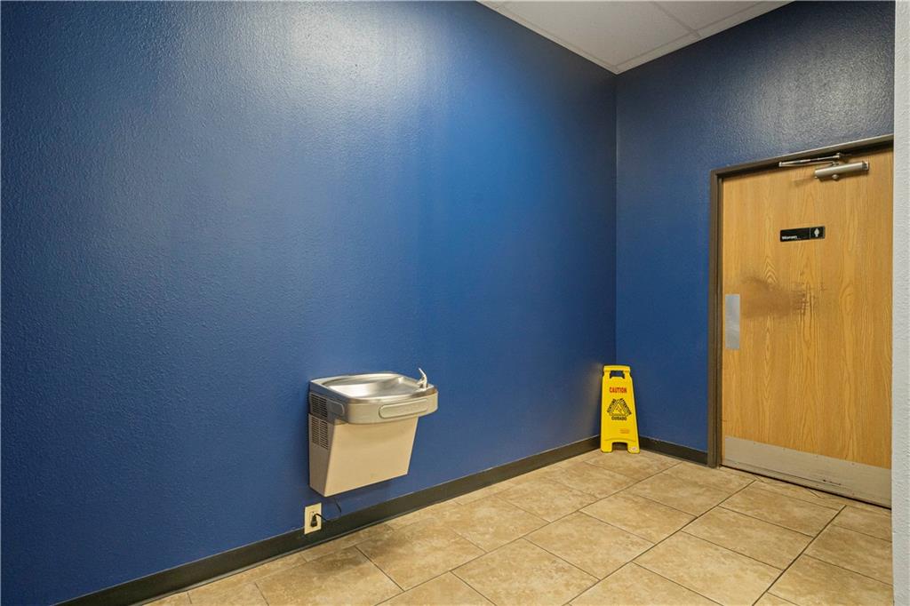 St Joseph, Missouri 64507, United States, ,Commercial,Pending,56816