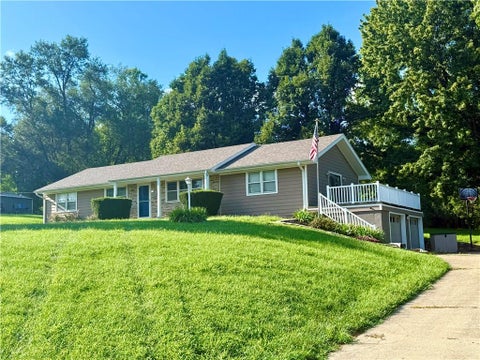 Photo of 2307 Westminster Lane, St Joseph, MO 64504 (MLS # 2637134)