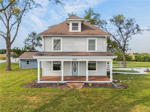 Photo of 5201 Cook Road, St Joseph, MO 64505 (MLS # 2642432)
