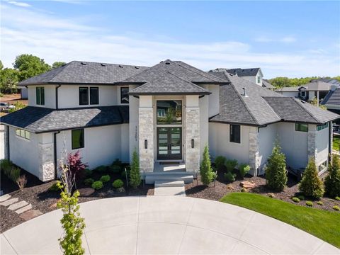 Photo of 11201 W 169th Street, Overland Park, KS 66221 (MLS # 2605984)