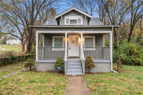 Photo of 5116 Park Avenue, Kansas City, MO 64130 (MLS # 2643448)