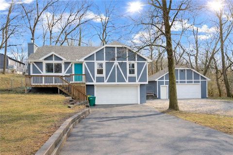 Photo of 4211 Leavenworth Road, Kansas City, KS 66104 (MLS # 2614794)