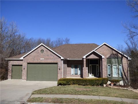 22804 E 29th St Lane Court Blue Springs MO 64015