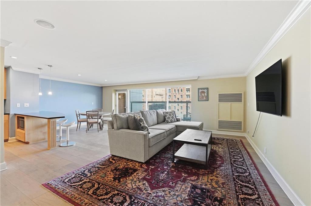 121 W 48th Street 202