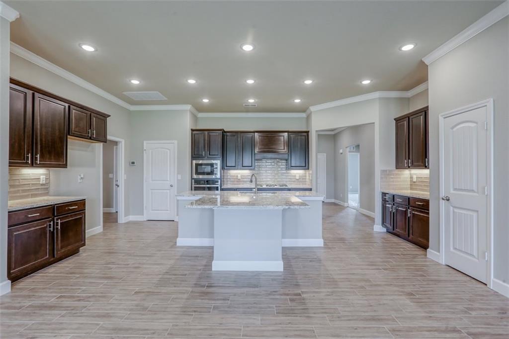 18540 W 195 Terrace