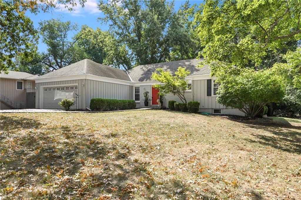 8100 Beverly Drive