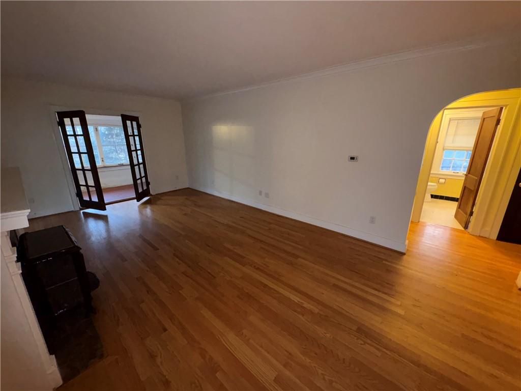 Photo of 3700 E Roanoke Drive, Kansas City, MO 64111 (MLS # 2591939)