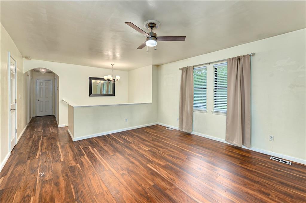 15810 Valentine Street - Photo 2