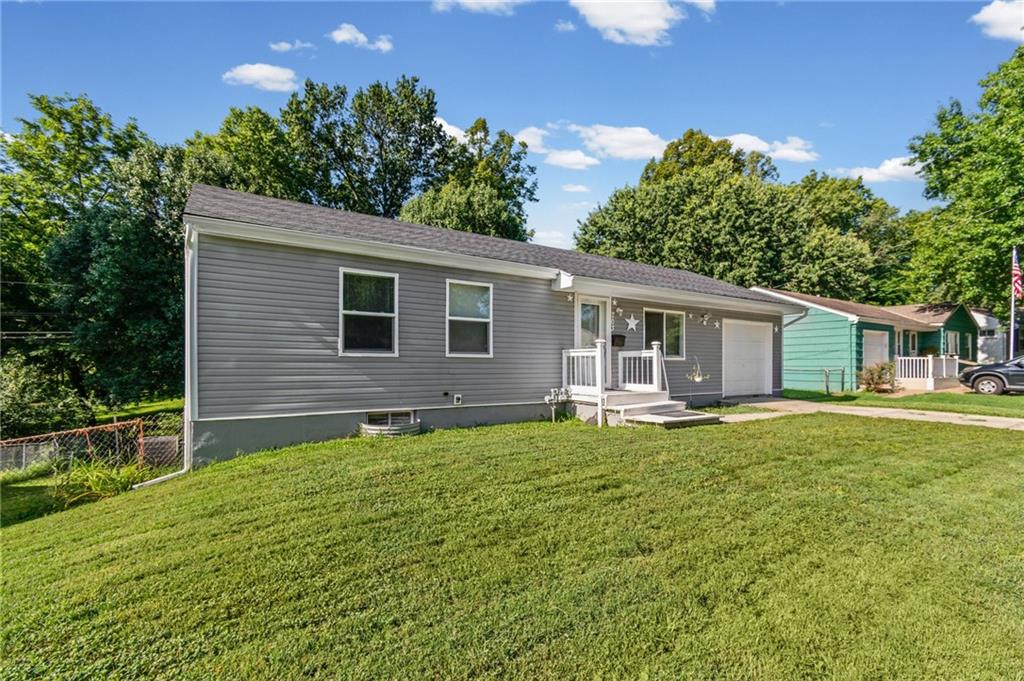 703 W 28th Street N