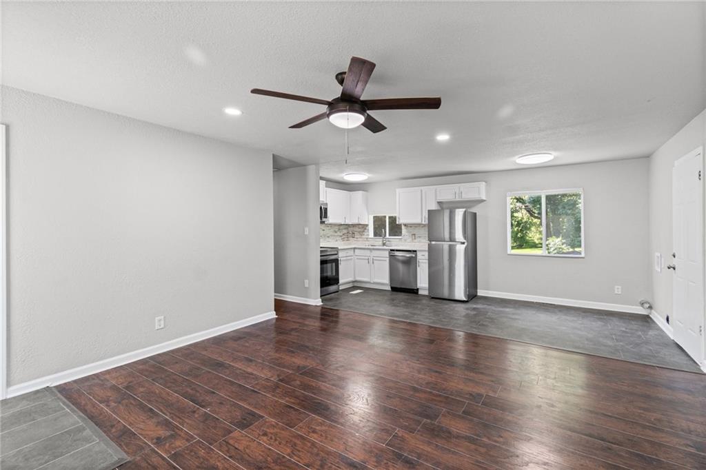 703 W 28th Street N