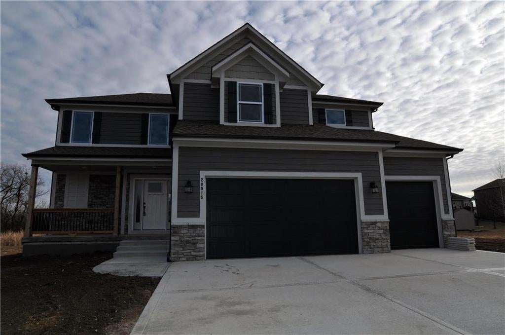 Photo 1 of 31 — 12016 Astor Court, Peculiar, MO 64078