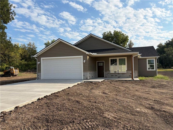 Photo 1 of 3 — 102 W 4th Street, Creighton, MO 64739