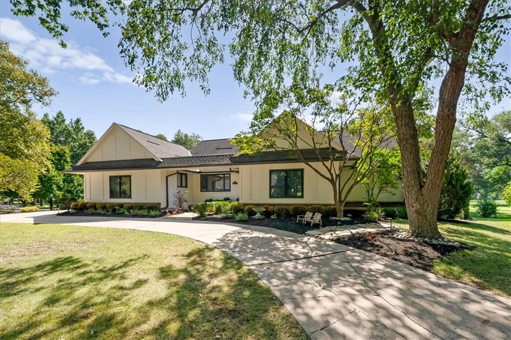 12809 Pembroke Circle