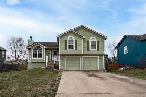 907 Spruce Drive, Greenwood, MO 64034 - MLS#: 2607538