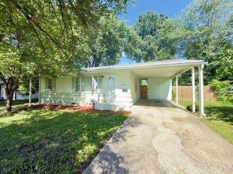 Photo of 1116 N Clay Street, Nevada, MO 64772 (MLS # 2621827)