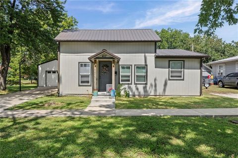 417 E 4th Avenue, Garnett, KS 66032 - MLS#: 2568681
