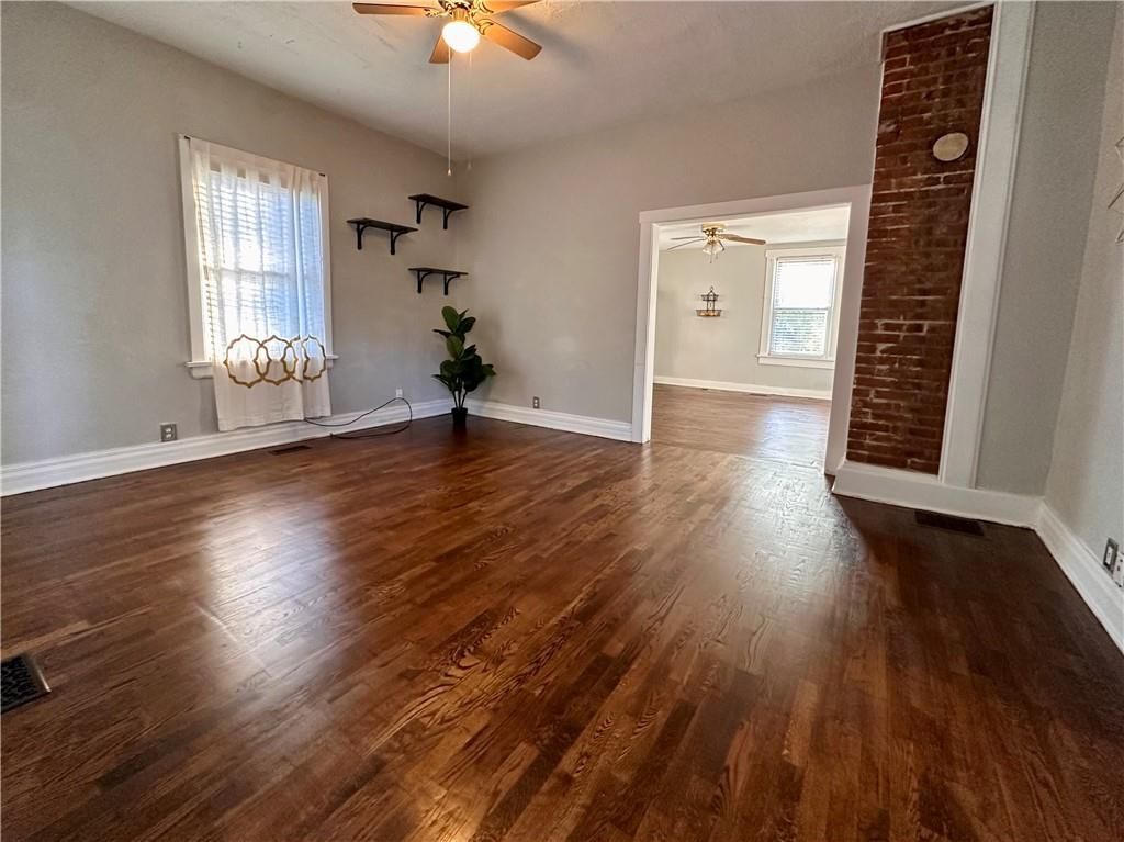 Photo of 606 N Morse Avenue, Liberty, MO 64068 (MLS # 2568319)