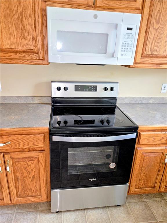 1302 Cloverleaf Court