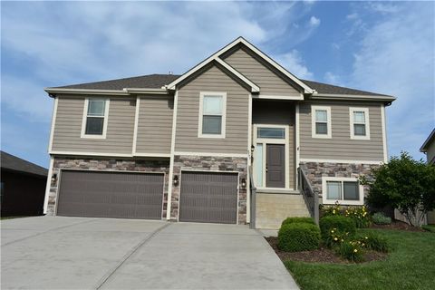 4777 S 22nd Street Leavenworth KS 66048