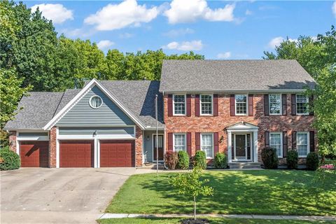 Photo of 10438 W 125th Terrace, Overland Park, KS 66213 (MLS # 2582020) Photo of 10438 W 125th Terrace, Overland Park, KS 66213 (MLS # 2582020)