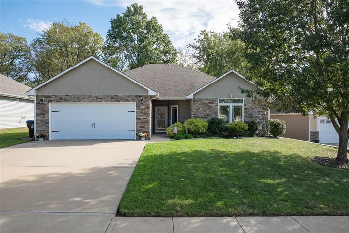 Photo 1 of 45 — 609 Oakmont Drive, Warrensburg, MO 64093