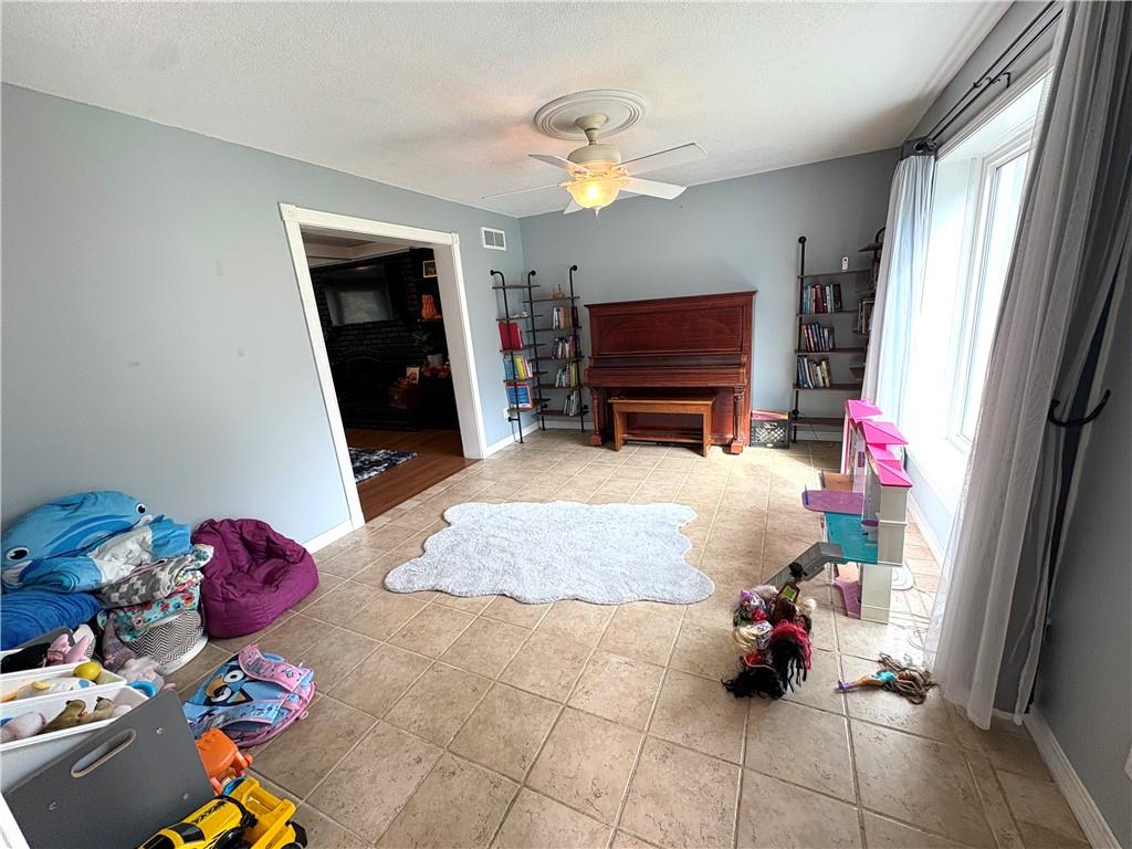 4909 Woodfield Drive