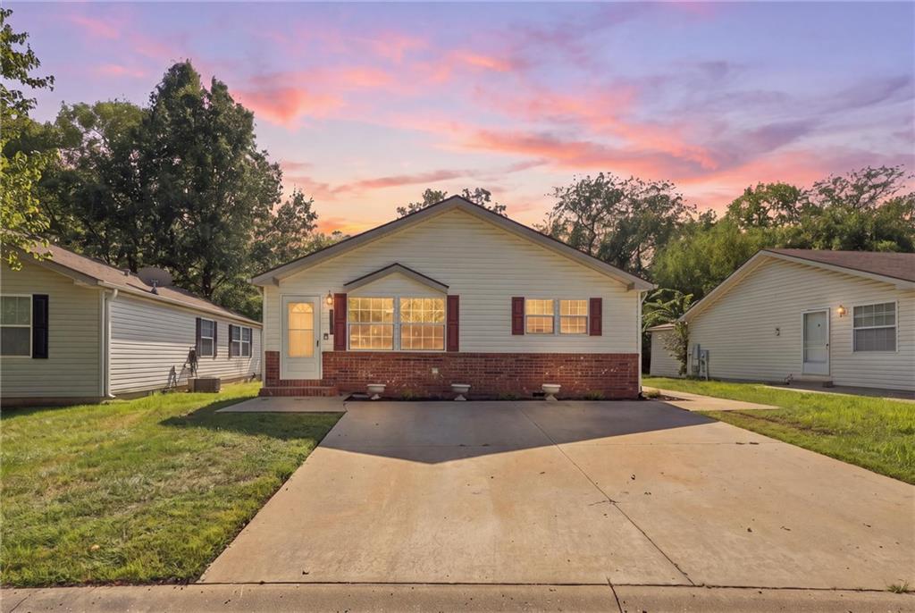 7905 NW 122nd Court